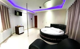 Motel Gold